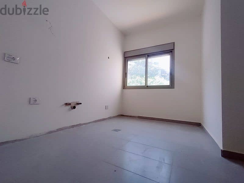Hot deal! Apartement for sale in Halat with terrace/payment facilities 8