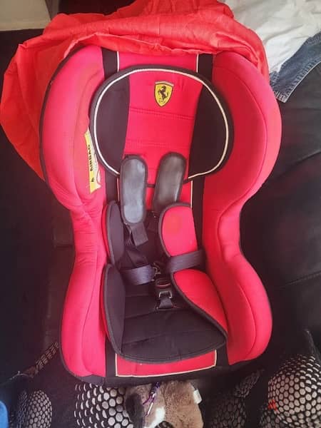 Ferrari car seat 0