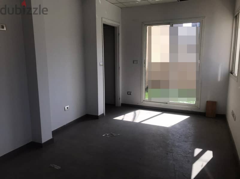 OFFICE IN ACHRAFIEH , CARRE D'OR (120SQ) , (ACR-111) 2