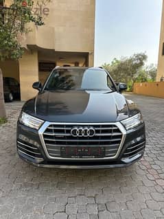 Audi Q5 Quattro S-line 2018 gray on black (clean carfax) 0