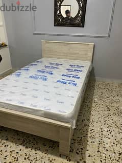 beds and mattress 0