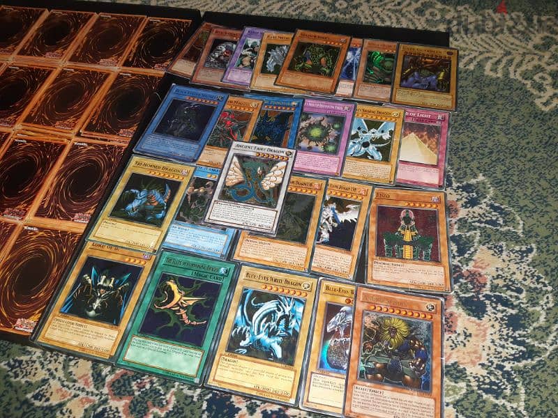 Collection of 700++ yugioh cards 2