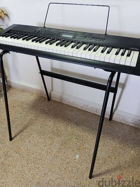 Piano keyboard CASIO 4