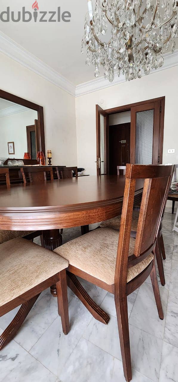 Dining table & 8 chairs 0