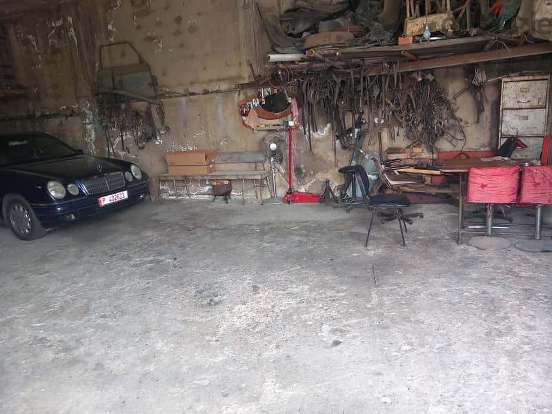 Warehouse or Garage for Rent in Dbayehمستودع أو كراج للإيجار في ضبية 0