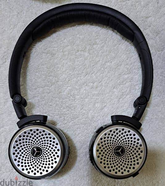 Mercedes Bluetooth Headset Headphones original new 3 pieces  03723895 2