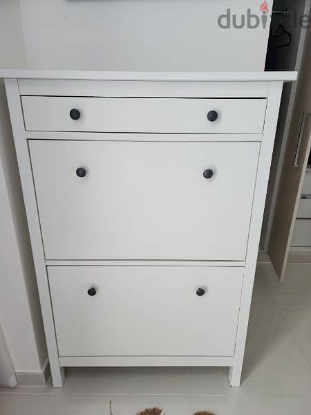 shoes closet with drawer 0