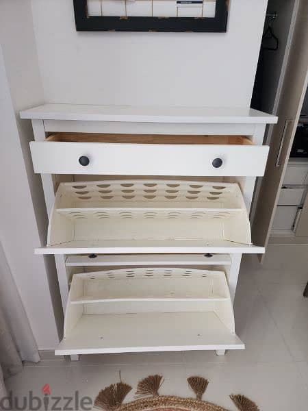 shoes closet with drawer 1