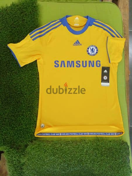 Authentic Chelsea Original Third Football shirt (New with tags) 0
