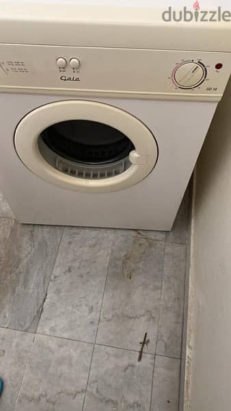 Gala dryer barely used 0