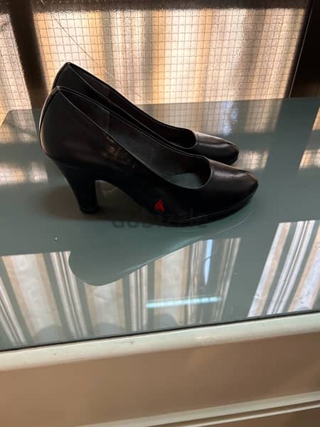 black shoes with high heel 3