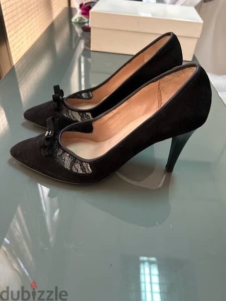high heel black shoes 1