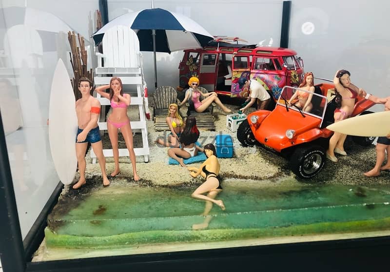 1/18 diecast Vintage VW Bus/Buggy beach BIG Diorama w figurine. 14
