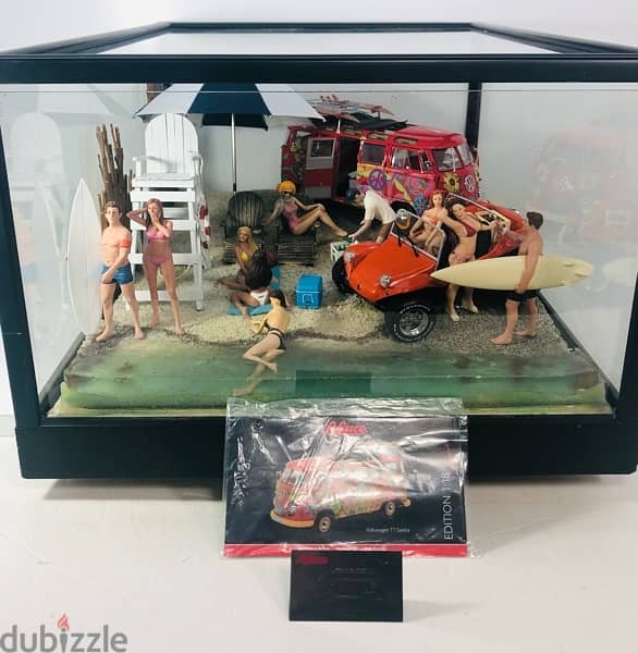 1/18 diecast Vintage VW Bus/Buggy beach BIG Diorama w figurine. 16