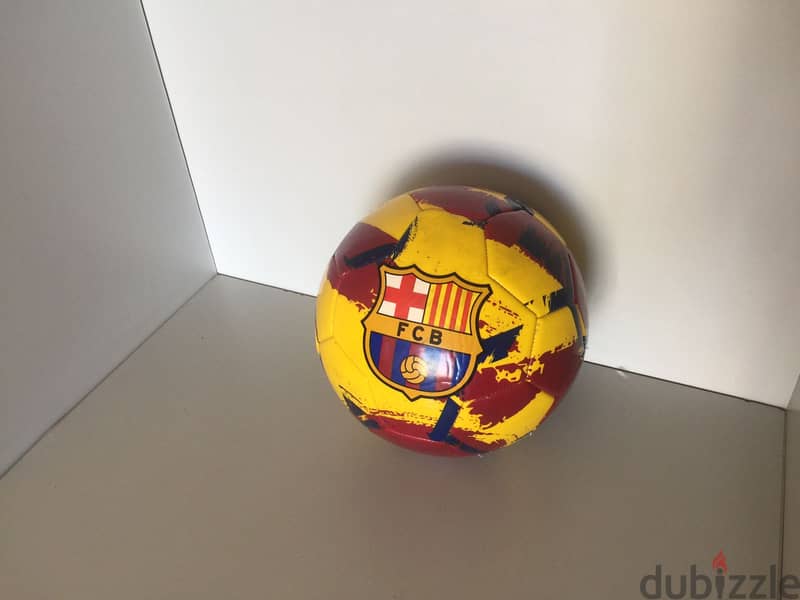 BARCELONA ball in great condition 6