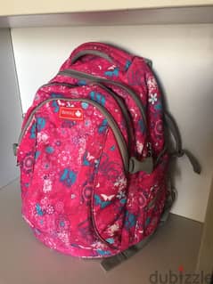 BACKPACK For Girls In Great Condition 0