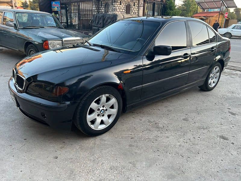 BMW 3-Series 2002 1