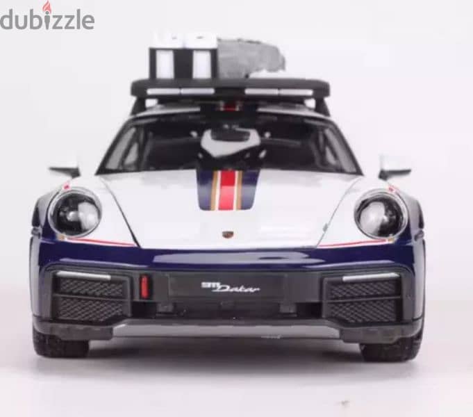 Porsche 911(992) Dakar diecast car model 1:24. 5