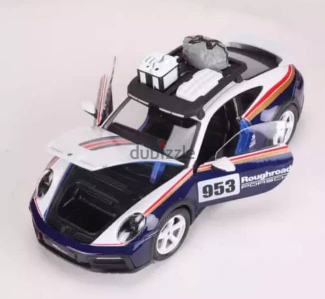Porsche 911(992) Dakar diecast car model 1:24. 7