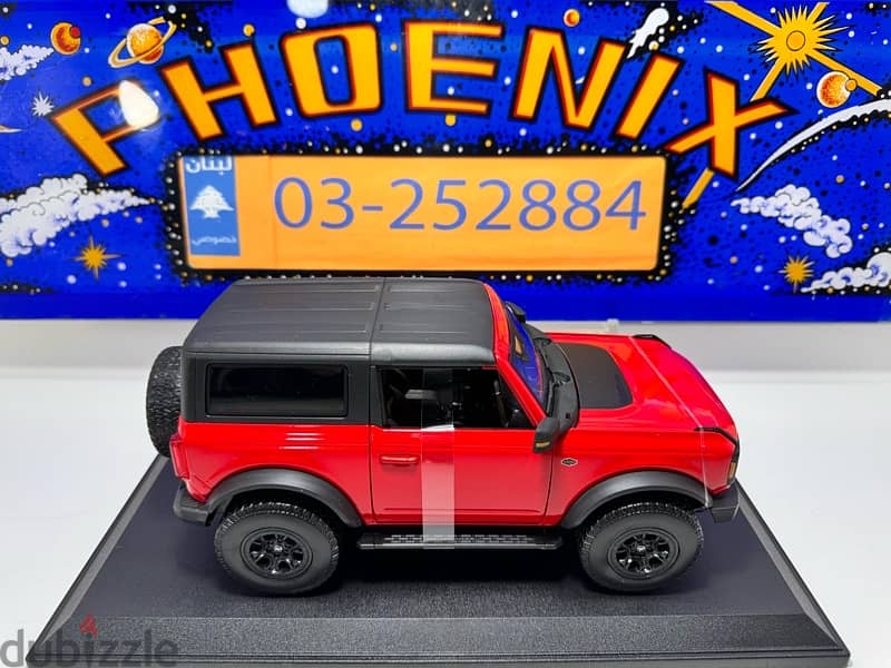 1/18 diecast Ford Bronco Wildtrak Boxed New 5