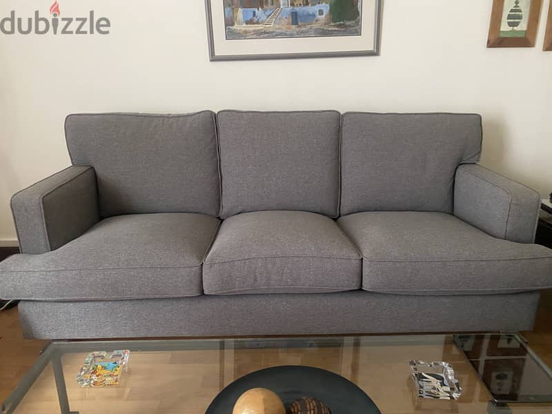 Almost new Sofa set 3
