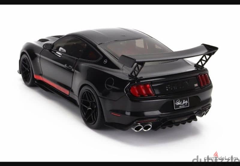 Mustang Shelby GT500 Code Red '22 diecast car model 1;18. 2