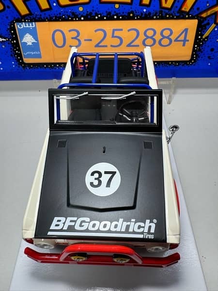 1/18 diecast Ford Baja Bronco 1966 By greenlight NEW SHOP STOCK 8