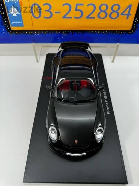 1/18 diecast Autoart Porsche (997) 911 GT2 RS  BLACK (NEW) 7