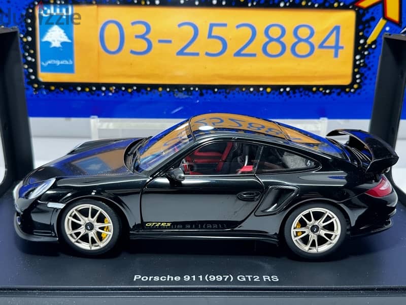 1/18 diecast Autoart Porsche (997) 911 GT2 RS  BLACK (NEW) 11