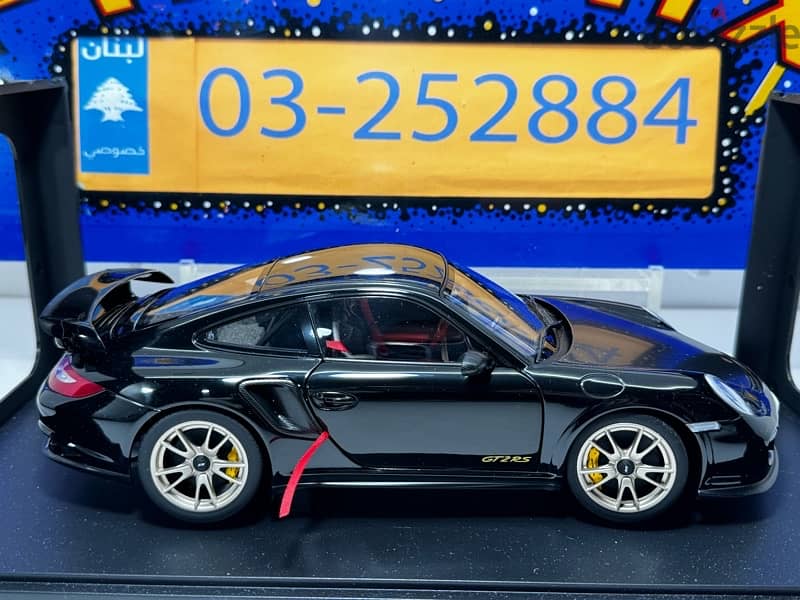 1/18 diecast Autoart Porsche (997) 911 GT2 RS  BLACK (NEW) 12