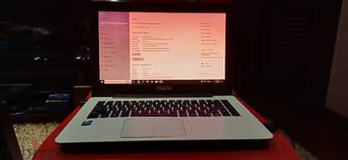 Asus Laptop + Mouse 0