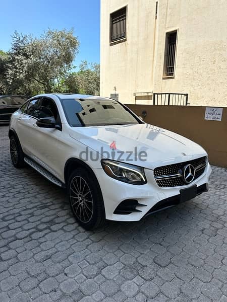 Mercedes GLC 300 coupe AMG-line 4matic 2019 white on black & red 2