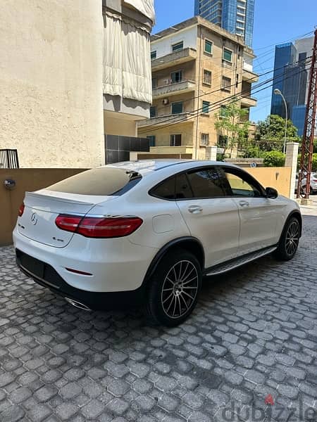 Mercedes GLC 300 coupe AMG-line 4matic 2019 white on black & red 4