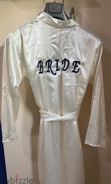 bride and bridesmaid robe 1