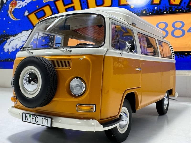 1/18 diecast VW bus T1A Camping Orange  (NEW SHOP STOCK) 9