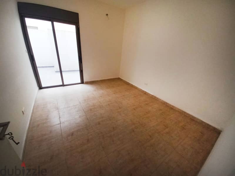 Apartment for sale in Zikrit شقة للبيع في زكريت 5