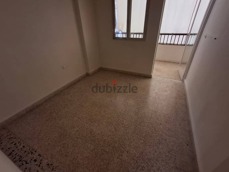 225 Sqm 2nd floor apartment in Zalka | city view 5