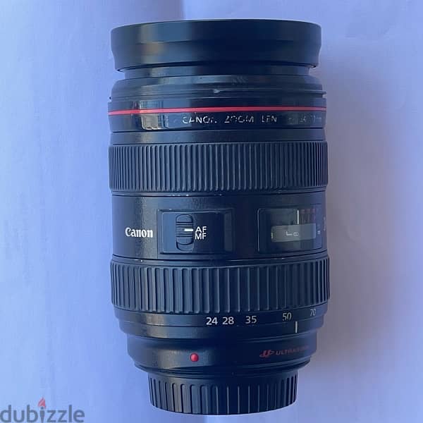 CANON EF Lens 24-70mm f/2.8 0