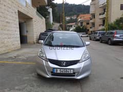 Honda Jazz 2014  tel: 03 154 602