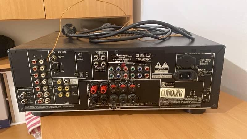 Pioneer Audio Video Amplifier VSX-518 5.1 Dolby Digital with REMOTE 1
