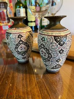 Victorian era vase set of 2