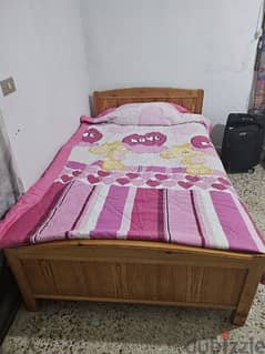Bed 120cm + mattress very good condition