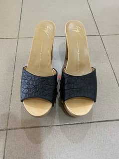 Giuseppe Zanotti Black Leather wooden soles Sandals