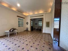 L15460 - 4-Bedroom Vintage Apartment for Rent in Badaro