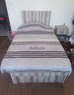 Single Bed + matress + Comod 200$