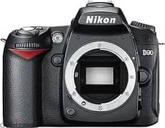 Nikon DSLR D90 + 2 Lenses (18-105 mm Zoom) + Accessories