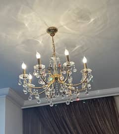 2 chandeliers in very good condition