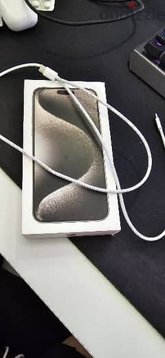 iPhone 15 pro max 256gb titanium