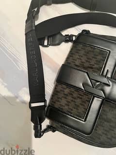 authentic karl lagerfeld crossbag in great condition