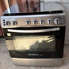 gas stove/oven in very good condition